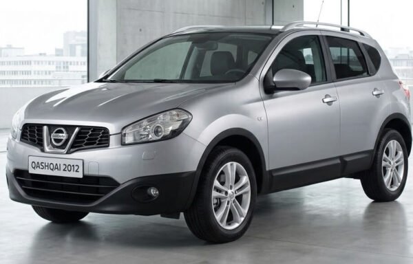 NISSAN QASHQAI 2012